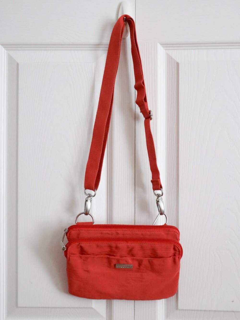 Baggallini Everyday Mini Crossbody Bag Purse Nylon Coral Adjustable Strap Travel